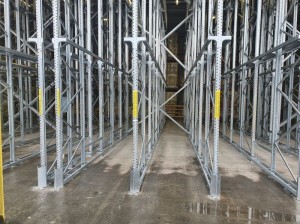 Driven-in pallet racking system for sale
