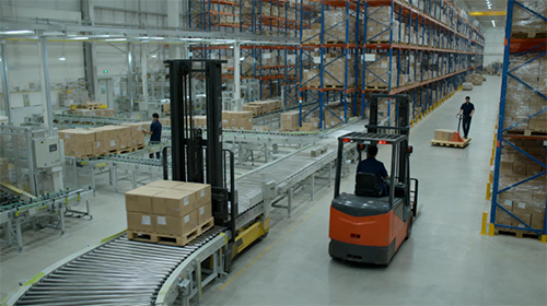 Types of Material Handling Equipment in Warehouse