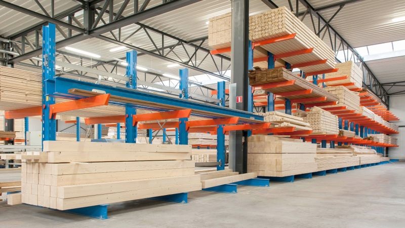 Heavy duty double sided cantilever racking for lumber