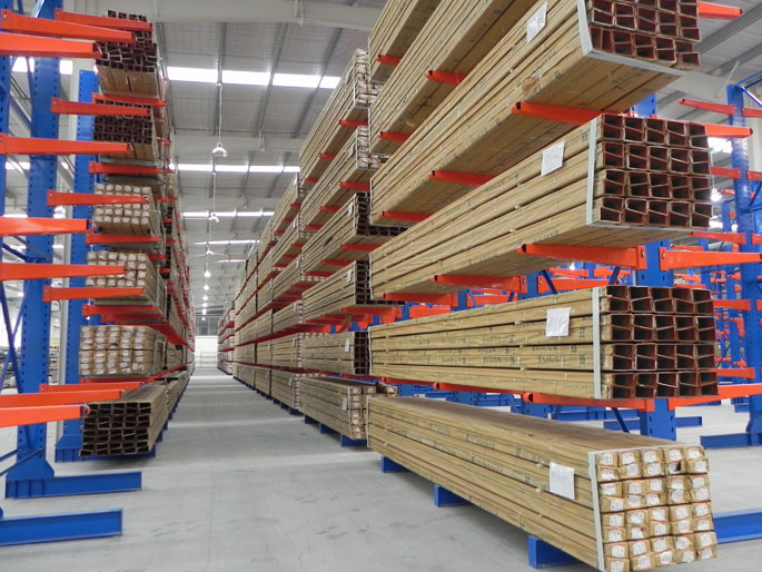 Cantilever pallet racking can do wonders for your business warehouse