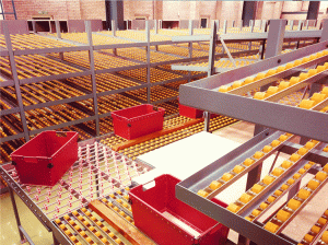 Carton live storage racking for supermarket distribution centers