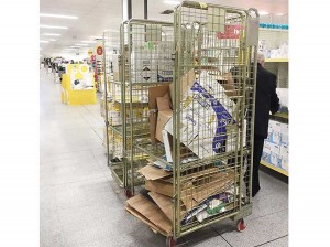 Supermarket metal wire mesh rolling security cage