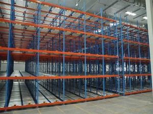 Pallet live storage racking system | Versatile warehouse racks