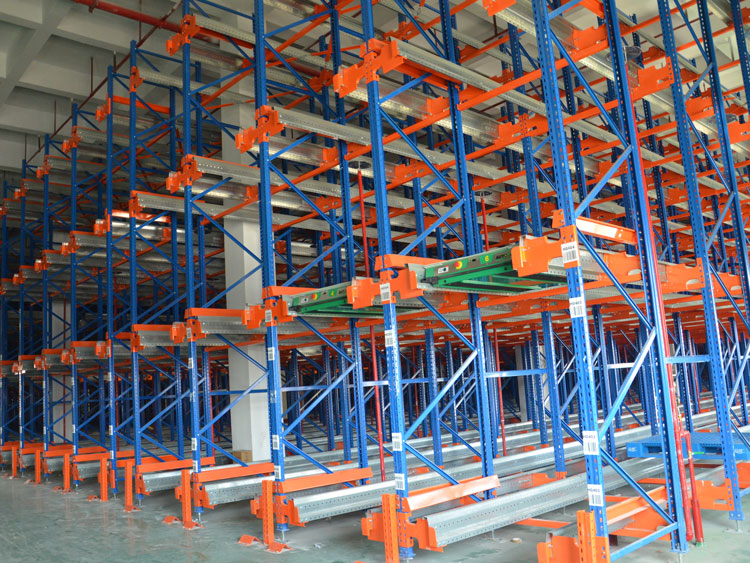 Benefits of four-way radio shuttle racking for enterprises