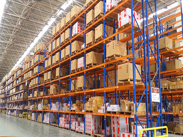 Precautions for the use of heavy duty pallet rack