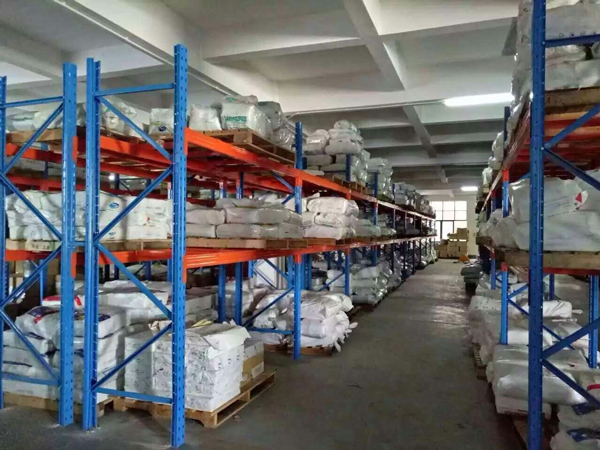 heavy-duty-pallet-shelving