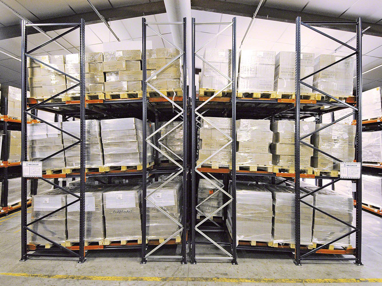 Common pallet rack of cold chain logistics