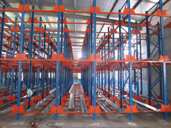 6 functions of radio shuttle racking system