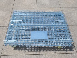 Collapsible Wire Mesh Storage Container with Wheel